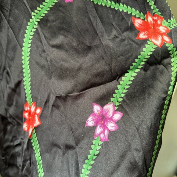 Tucker The Stella Top | Art Nouveau Floral silk blouse size XL - Picture 10 of 13